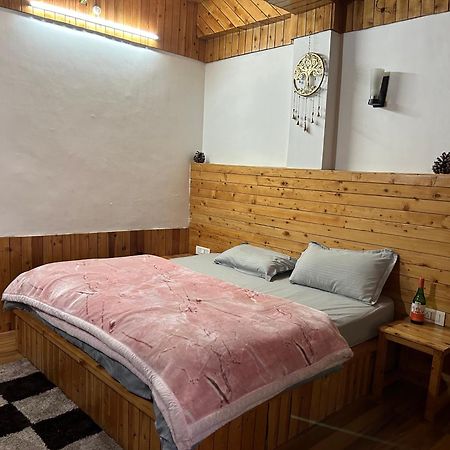 The Himalayan Sukoon Villa Near Jibhi Banjar ภายนอก รูปภาพ