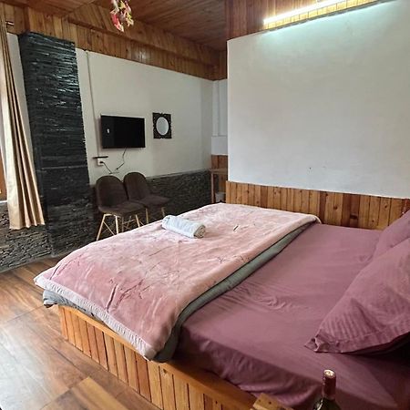 The Himalayan Sukoon Villa Near Jibhi Banjar ภายนอก รูปภาพ